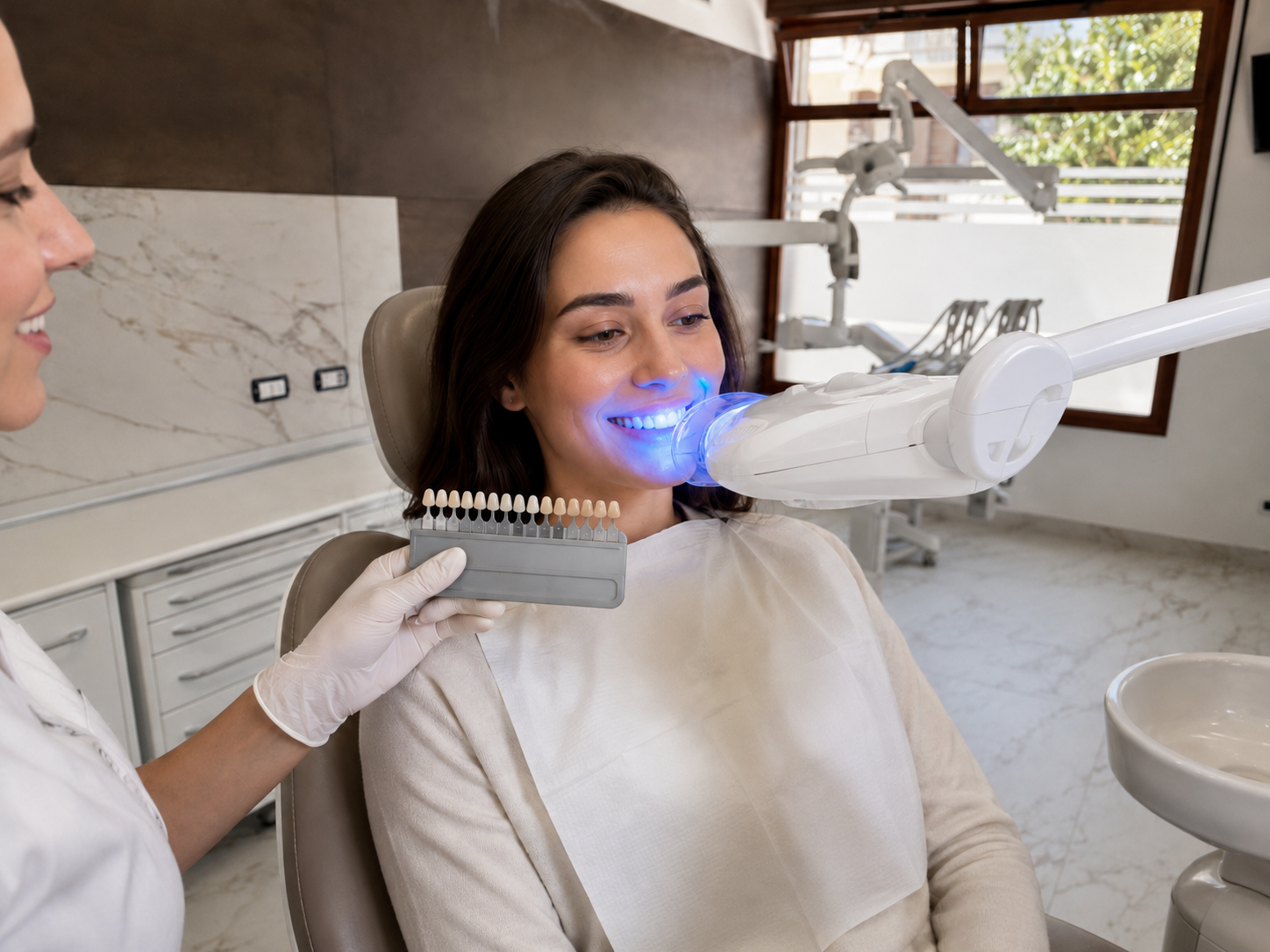 Sbiancamento dentale professionale con lampada UV presso studio dentistico a Castelvetrano